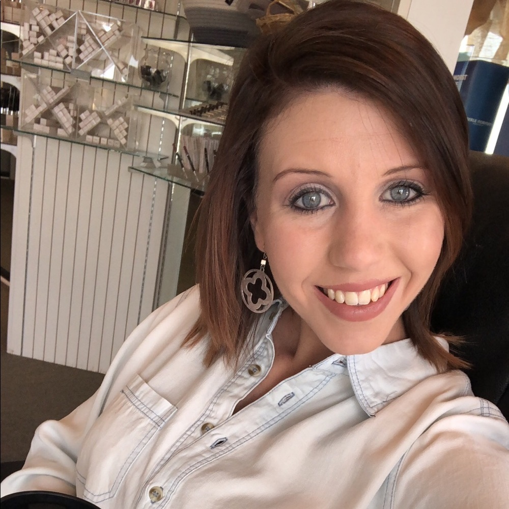 Meet your Posher, Taylor